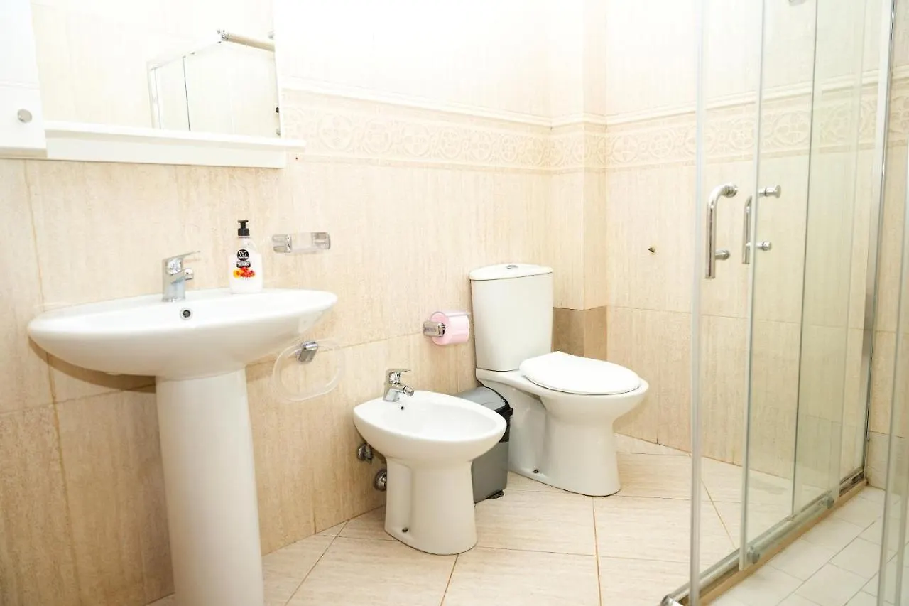 Cozy Apartment In The Heart Of Tirana ! 0*,